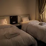 Luxury Jacuzzi Apt With Auc View