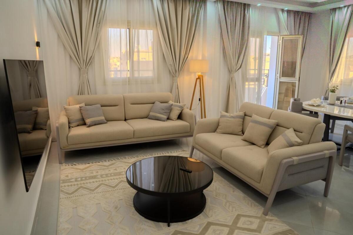 Luxury Jacuzzi With Auc View