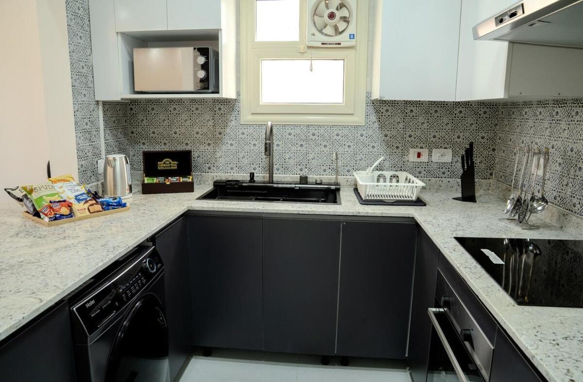 Luxury Jacuzzi With Auc View Apartment Cairo