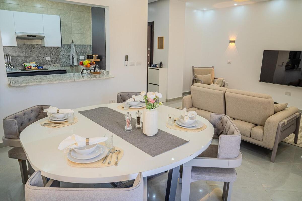 Luxury Jacuzzi With Auc View Apartment