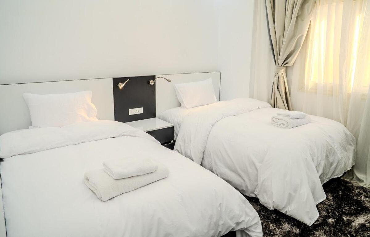 Apartment Luxury Jacuzzi With Auc View Cairo